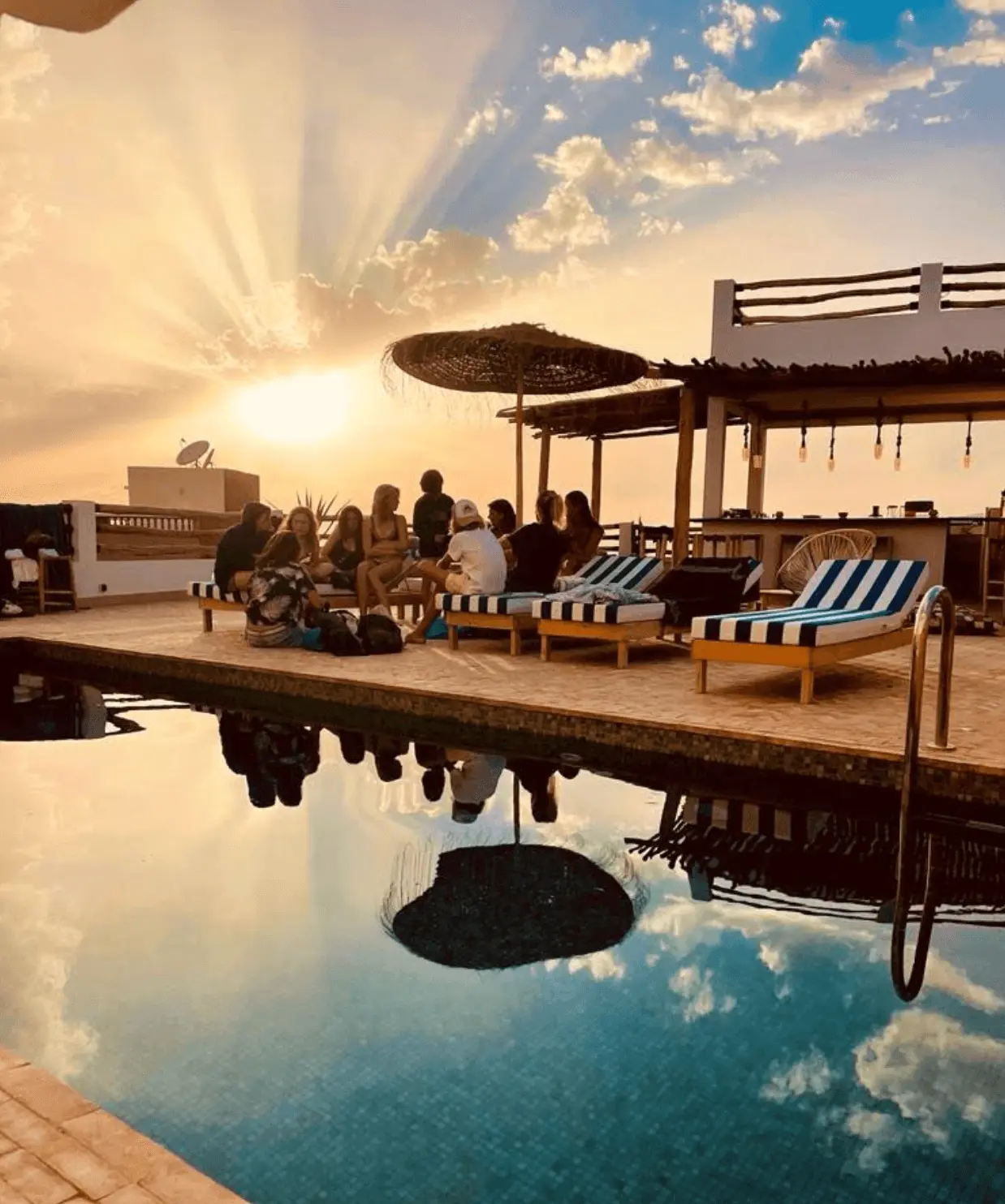 Surf and Friends Lodge