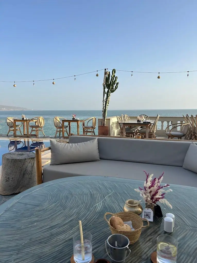 Dfrost Almugar - Kitchen Club Restaurant & Bar